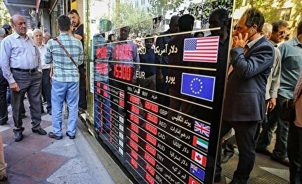 کنترل قیمت دلار با تورم ۵۰ درصدی غیرممکن است!