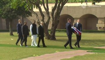 فیلم/ پوتین به یادبود گاندی ادای احترام کرد