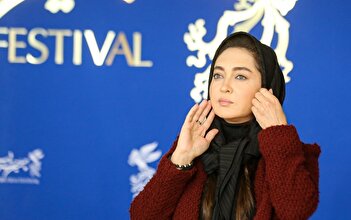 فیلم/ حضور بدون حجاب نیکی کریمی در جشنواره فیلم آذربایجان