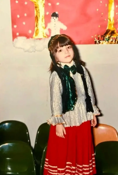 عکس کمتر دیده‌شده کودکی بهنوش طباطبایی