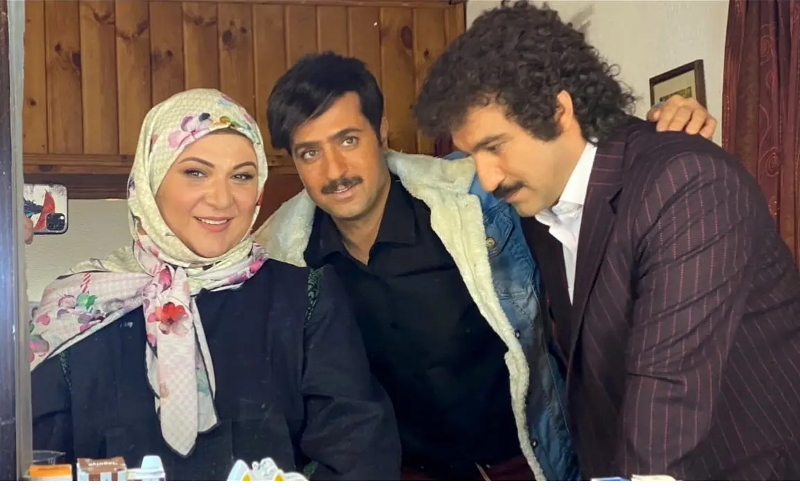 لحظاتی از پشت صحنه گریم سریال پایتخت ۶