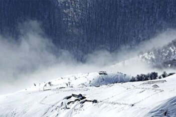 فیلم/ بارش برف در ایستگاه هفتم توچال به ده سانتی‌متر رسید