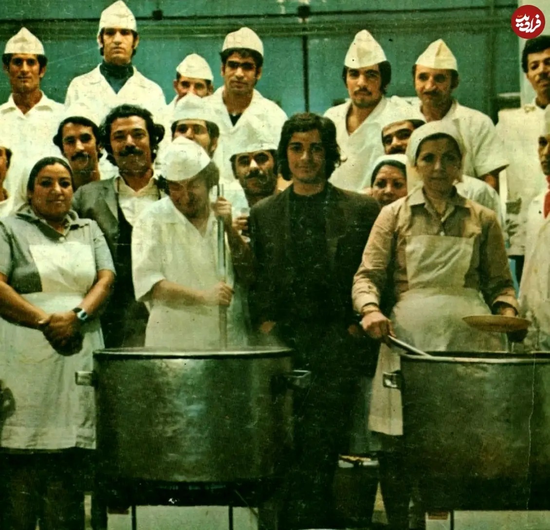 جمع بازیگران دایره مینا پشت دوربین