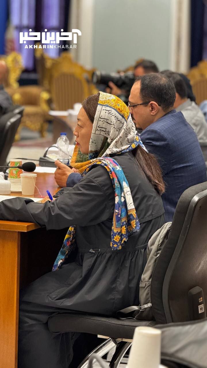 شال خبرنگار چینی