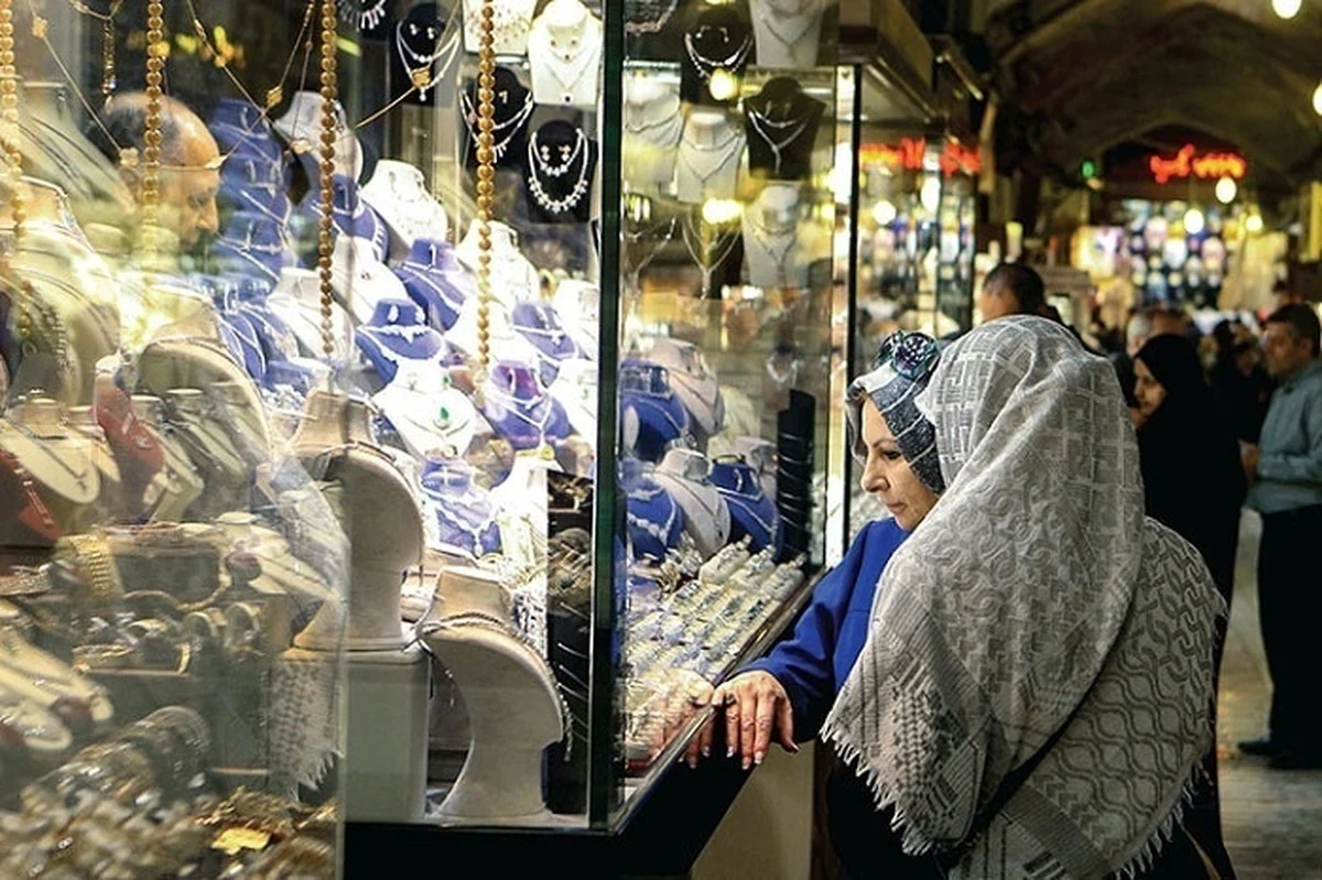 کاهش چشمگیر خرید طلا در روز مادر به دلیل گرانی کاهش چشمگیر خرید طلا در روز مادر به دلیل گرانی