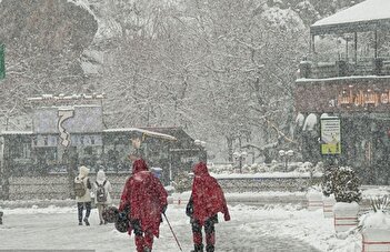 فیلم/ برف و بوران توچال را سفیدپوش کرد