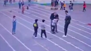 فیلم/ معلم تبریزی جان دانش‌آموز را نجات داد