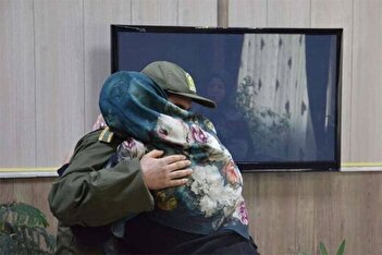 فیلم/  وقتی سربازها روز مادر غافلگیر شدند