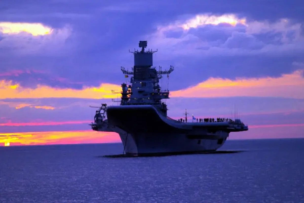 ناو هواپیمابر آی‌ان‌اس ویکرامادیتیا