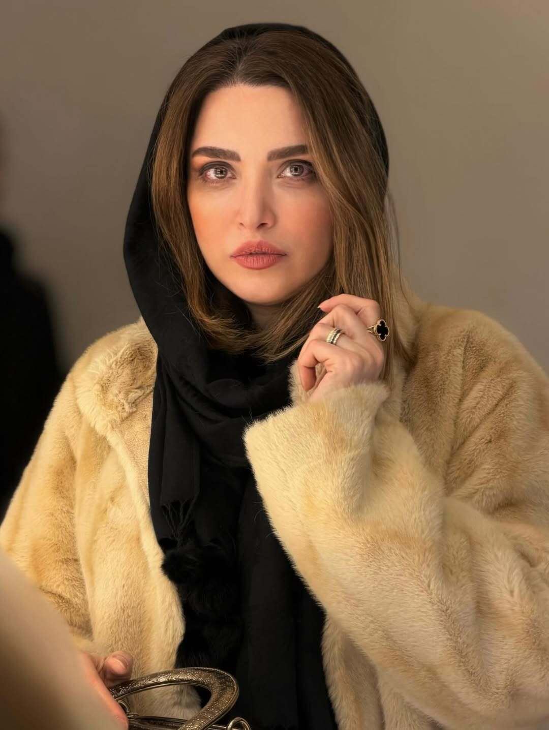 بهنوش طباطبایی با استایلی جدید و دیدنی