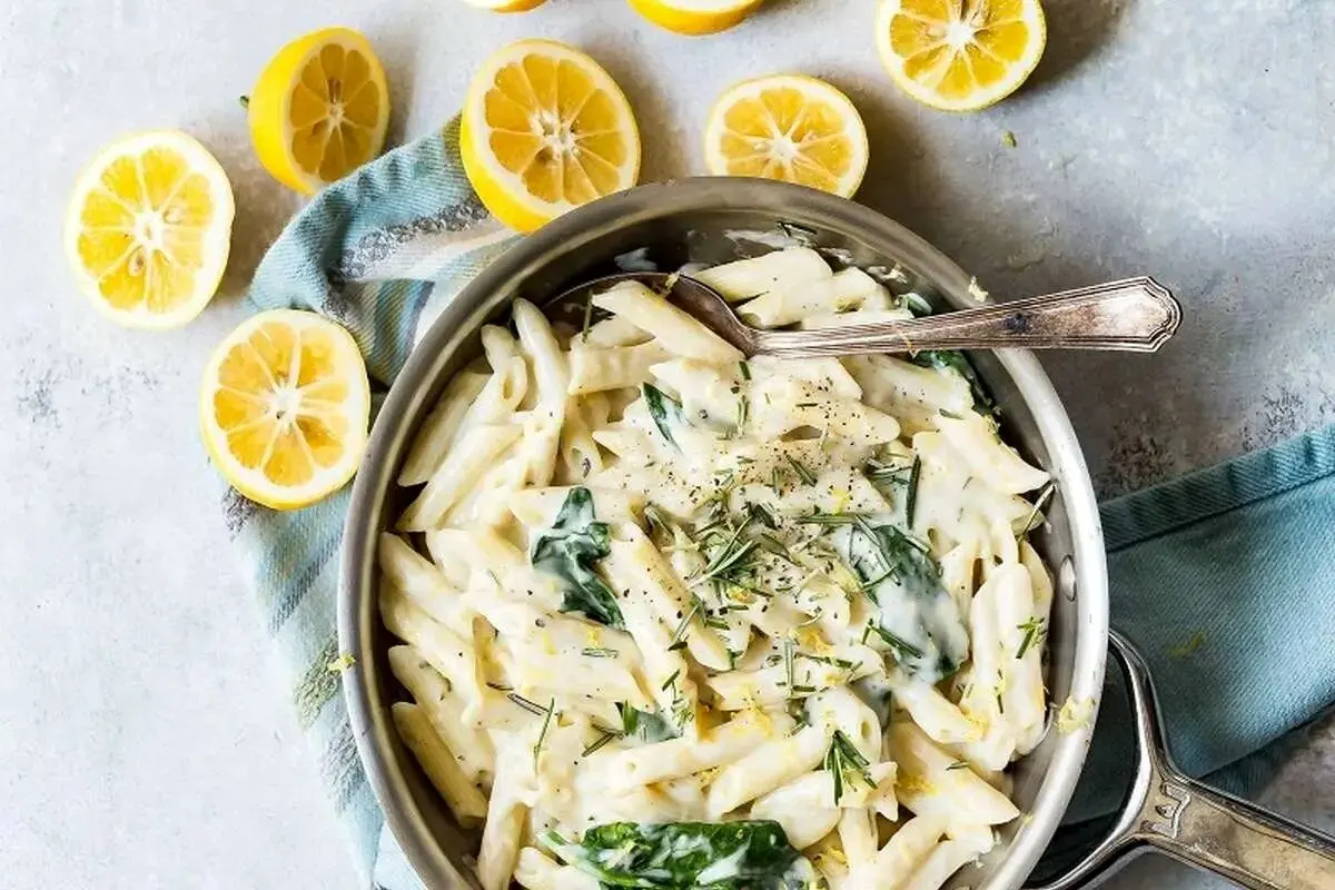 پاستای لیمویی با مرغ به سبک آشپزی ایتالیا پاستای لیمویی با مرغ به سبک آشپزی ایتالیا
