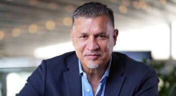 علی دایی و همسرش در دل کویر شهداد + عکس