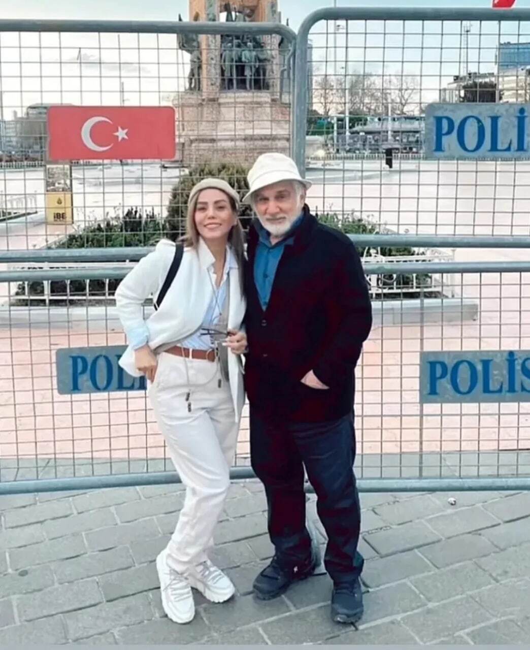 مهدی هاشمی و همسرش در ترکیه