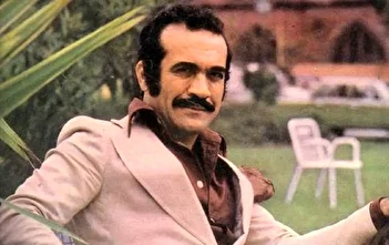 عکس/ دیدار هیجان‌انگیز هایده و گلپا در عروسی فریدون فرخزاد ۵۲ سال پیش