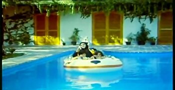 فیلم/ پخش سکانس نادره در استخر از صداوسیما