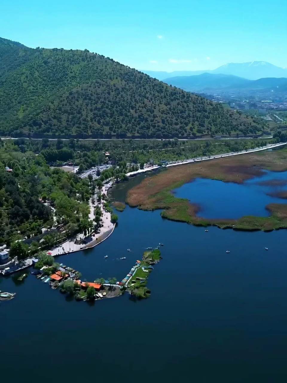 دریاچه زیبار