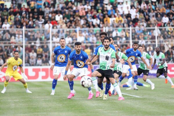 استقلال در دیدار با خیبر متوقف شد