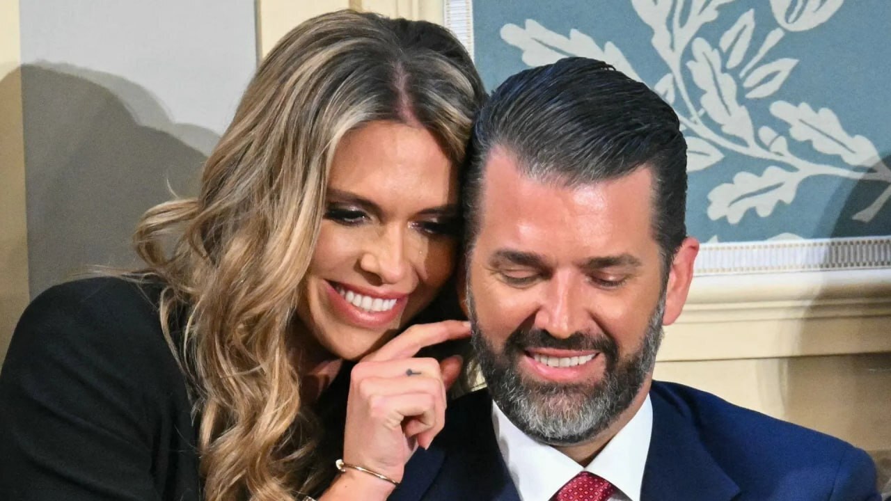 ترامپ جوان و بنیتا اندرسون رسماً نامزد شدند ترامپ جوان و بنیتا اندرسون رسماً نامزد شدند