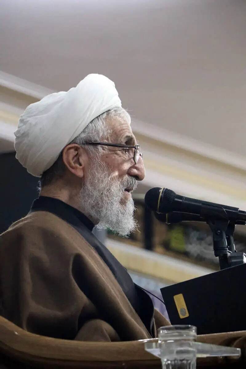 کاظم صدیقی بر منبر مسجد ازگل