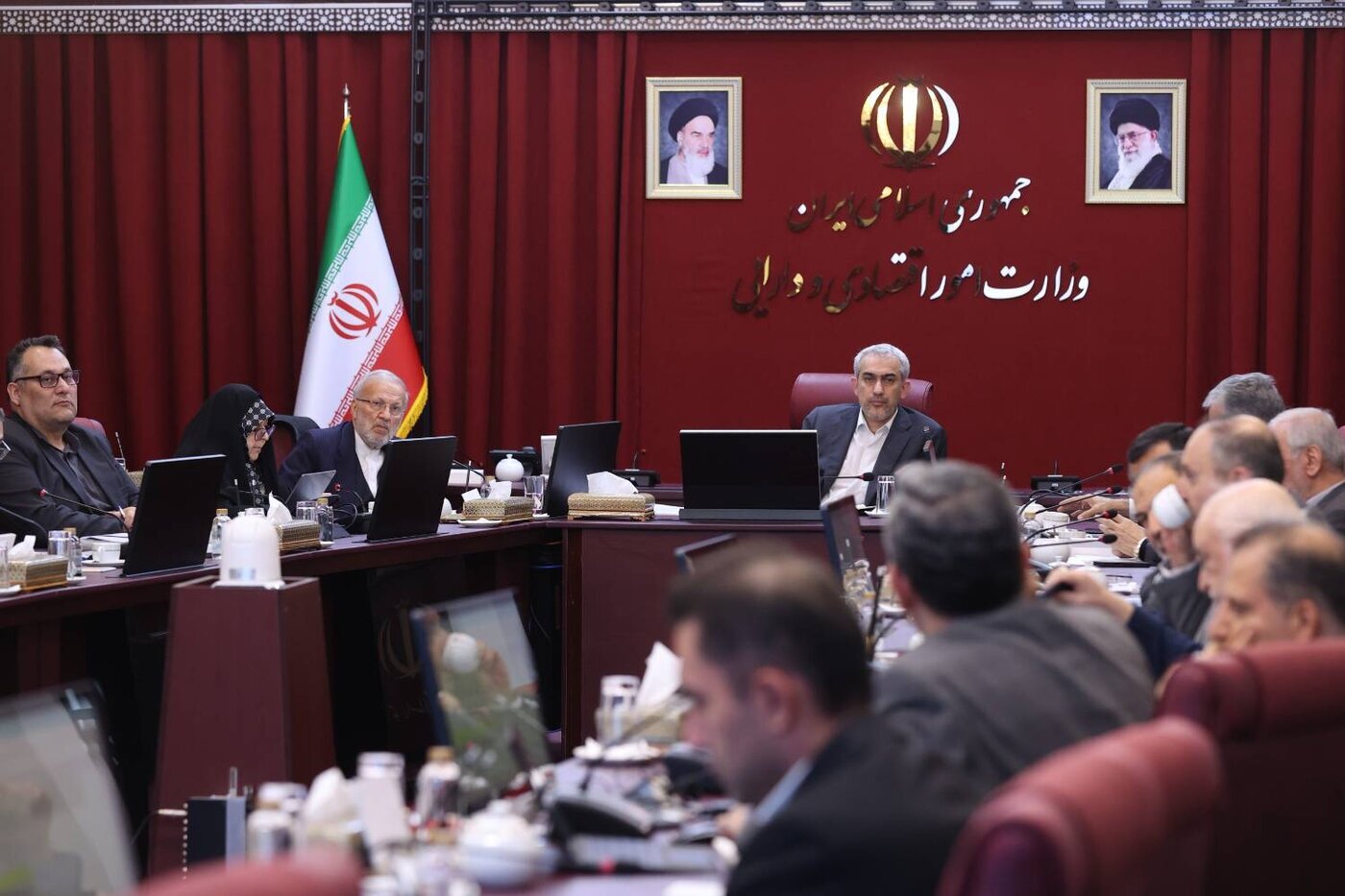 چهارصد و چهل و پنجمین جلسه هیات واگذاری برگزار شد/ تصویب واگذاری ۵۳ درصد سهام آلومینای ایران در هیات واگذاری