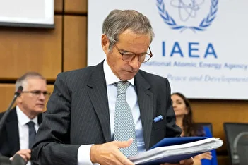 عکس/ ردپای گروسی در ماجرای هک موبایل نفتالی بنت