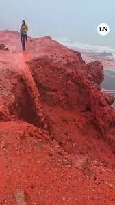 خاک سرخ و آب‌های نیلگون خلیج‌فارس