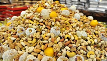 عکس/ خرید آجیل شب یلدا اقساطی شد!