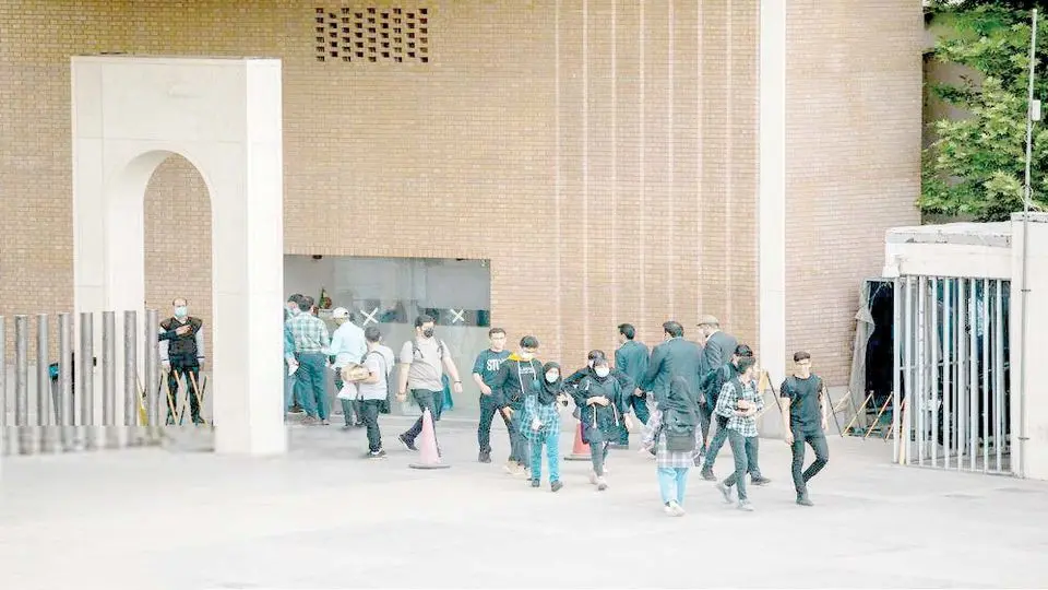 دانشجویان دانشگاه شریف