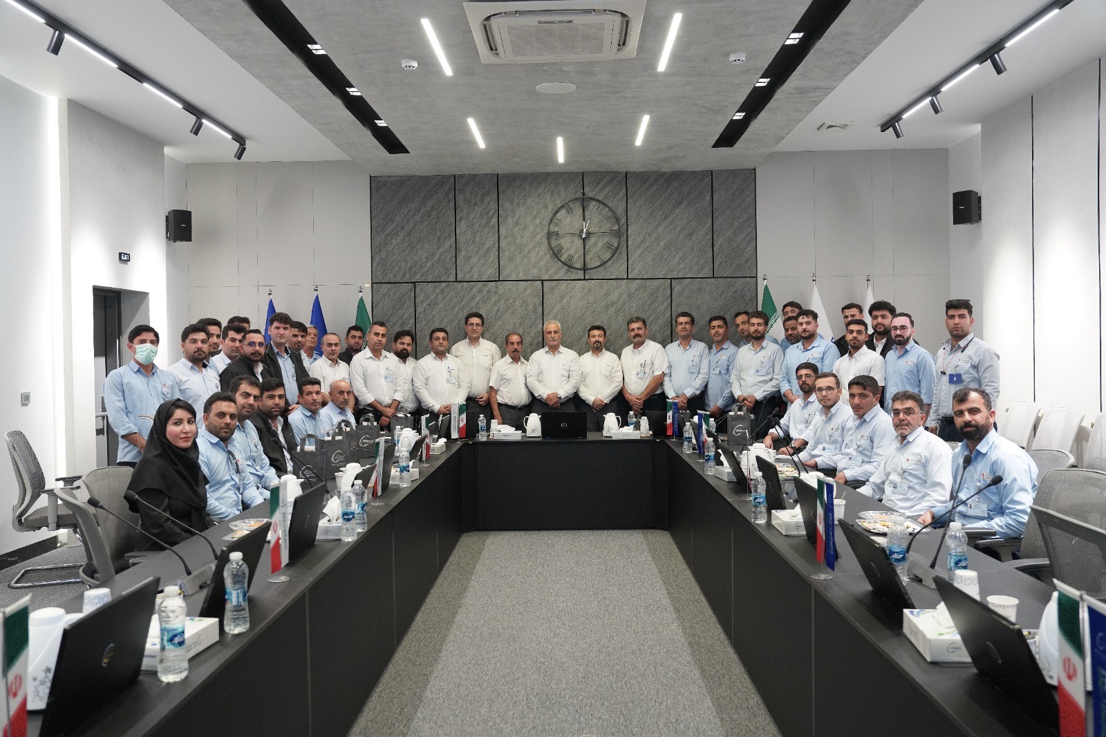 تقدیر از زحمات همکاران حوزه حمل و نقل پتروشیمی آپادانا خلیج فارس