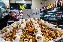 کاهش قدرت خرید مردم در شب یلدا / اصناف گرانفروش نیستند!