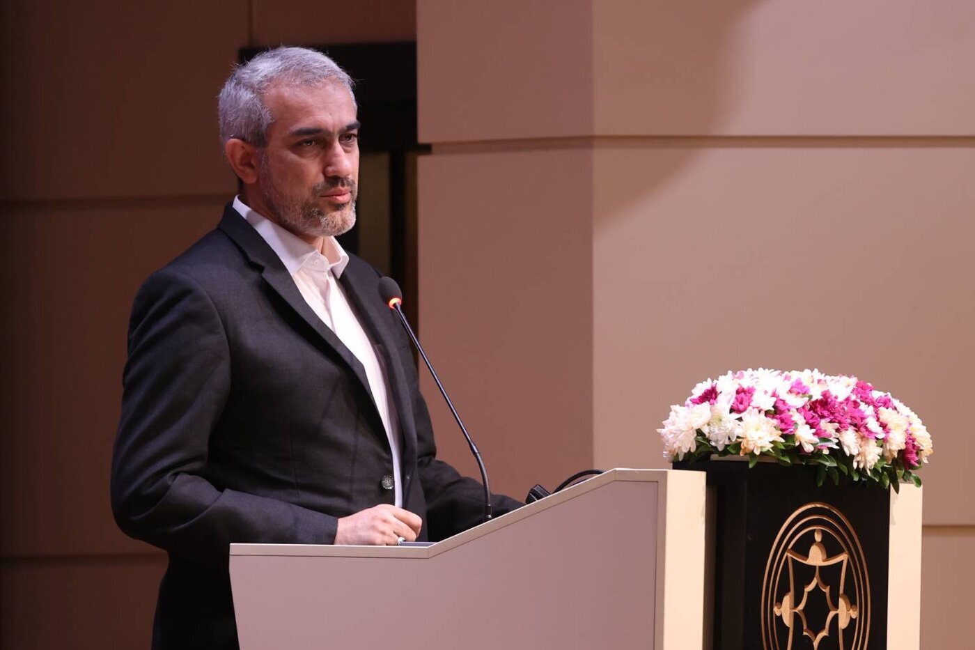 امید جدی به بورس دارم / اجازه مداخله‌های غیرضروری در بازار سرمایه را نمی‌دهم