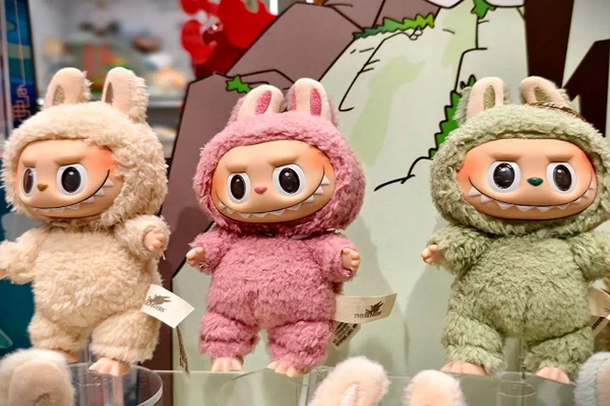 عروسک لبوبو