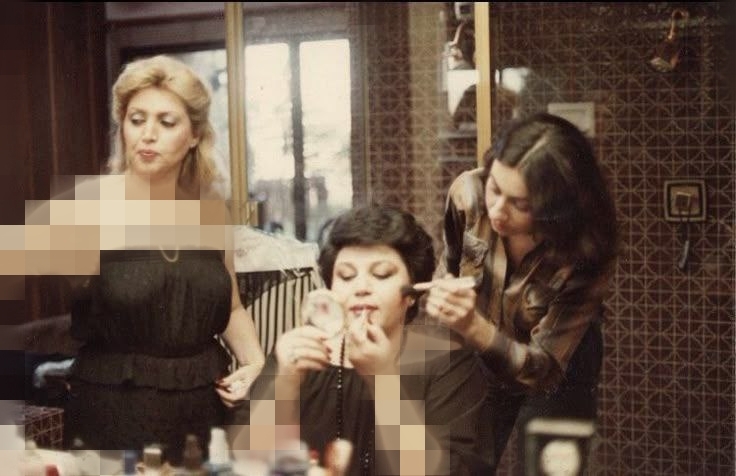 حضور زنده‌یاد هایده و مهستی در آرایشگاه زنانه دهه پنجاه