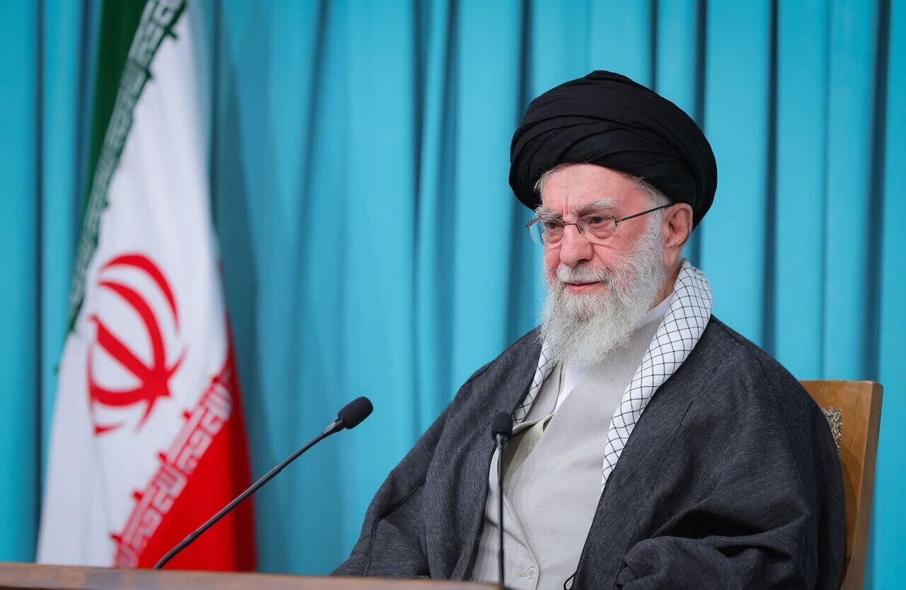 آیت الله خامنه‌ای