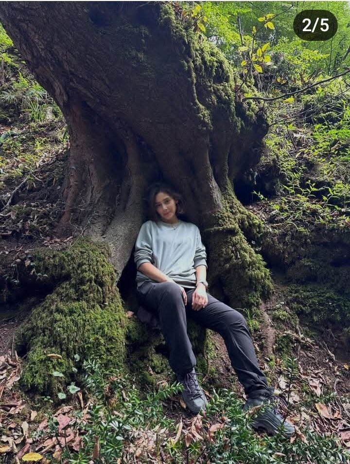 دیبا زاهدی در طبیعت