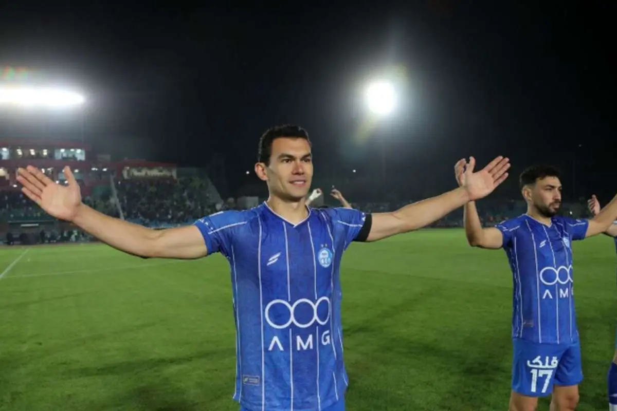 سورپرایز ساپینتو در ترکیب استقلال مقابل فولاد سورپرایز ساپینتو در ترکیب استقلال مقابل فولاد