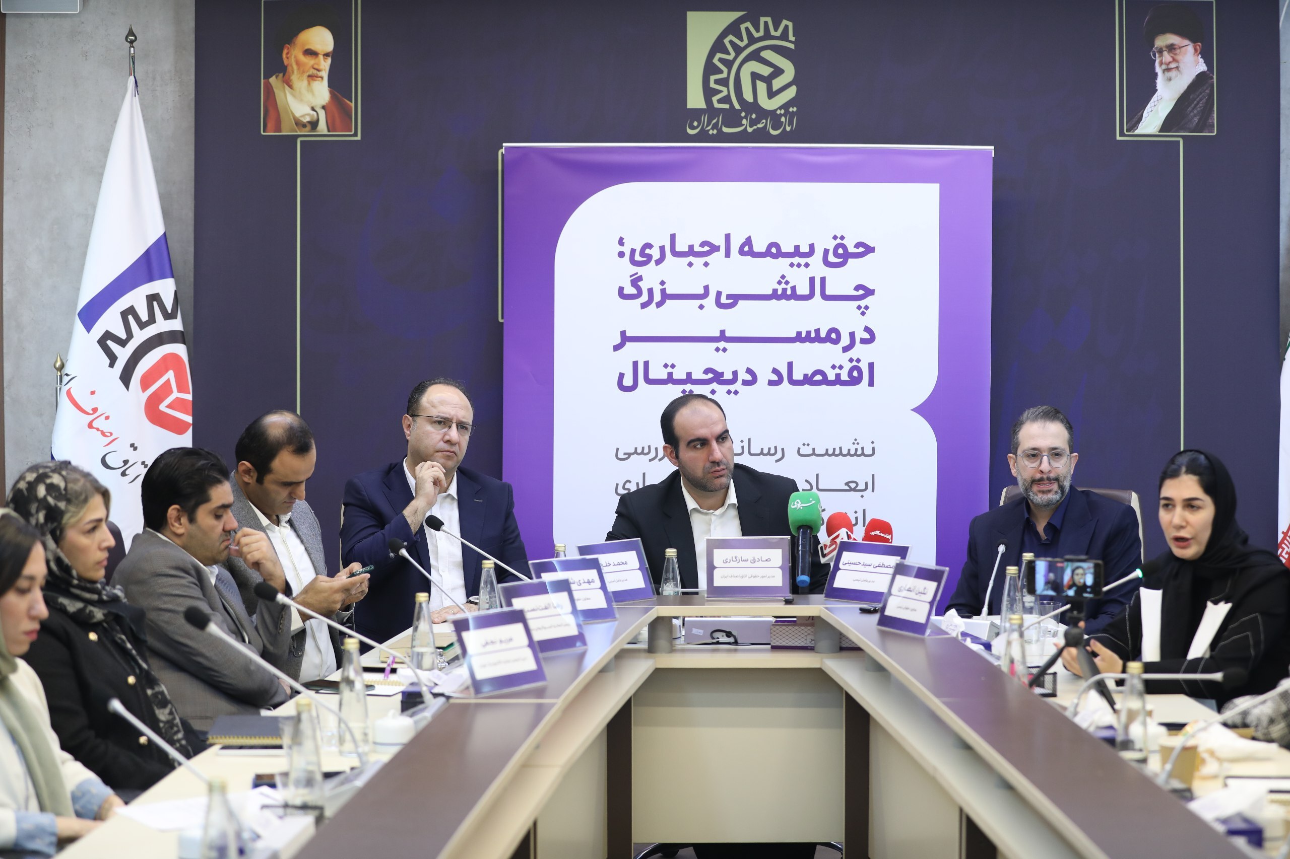 در صورت اجرای بیمه اجباری برای رانندگان تاکسی‌های اینترنتی، مستمری بازنشستگان قطع می‌شود