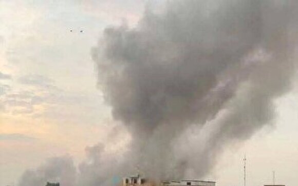 عکس/ حمله هوایی به شهر موصل عراق