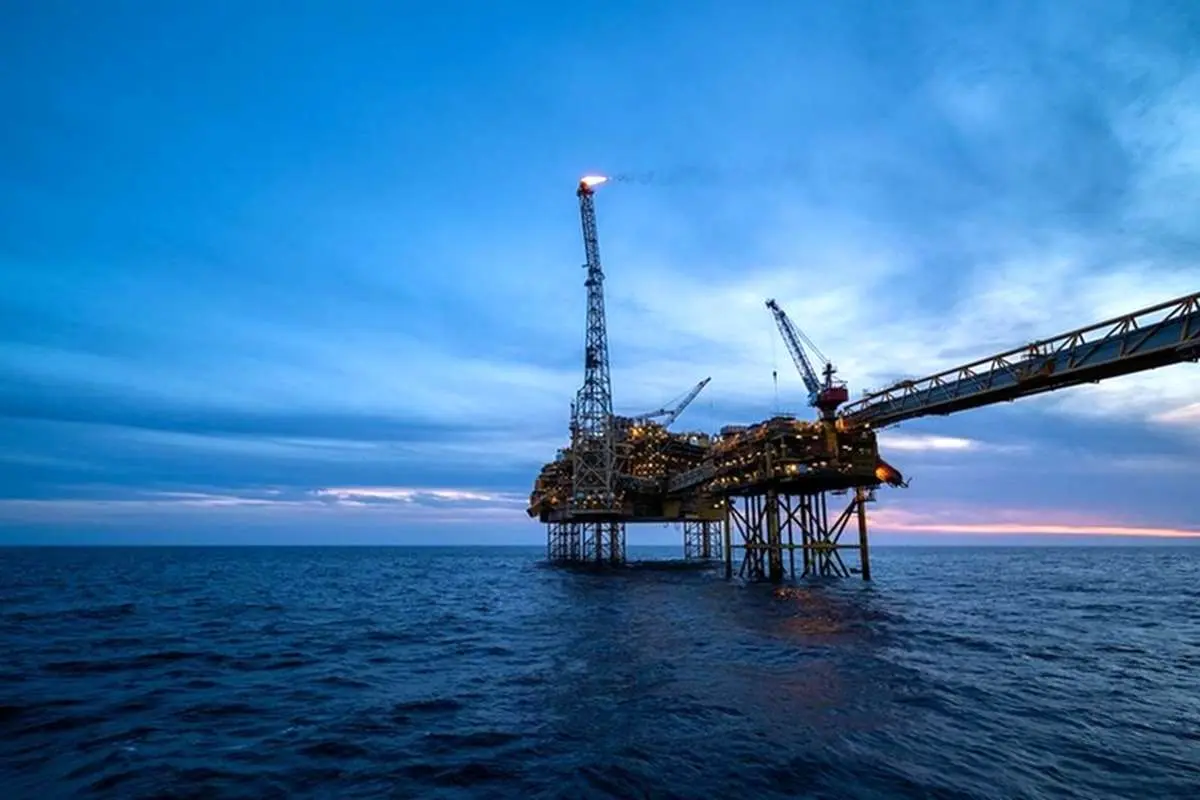 کاهش ۷.۳ میلیون بشکه‌ای تولید نفت اوپک در ماه نخست جنگ ایران