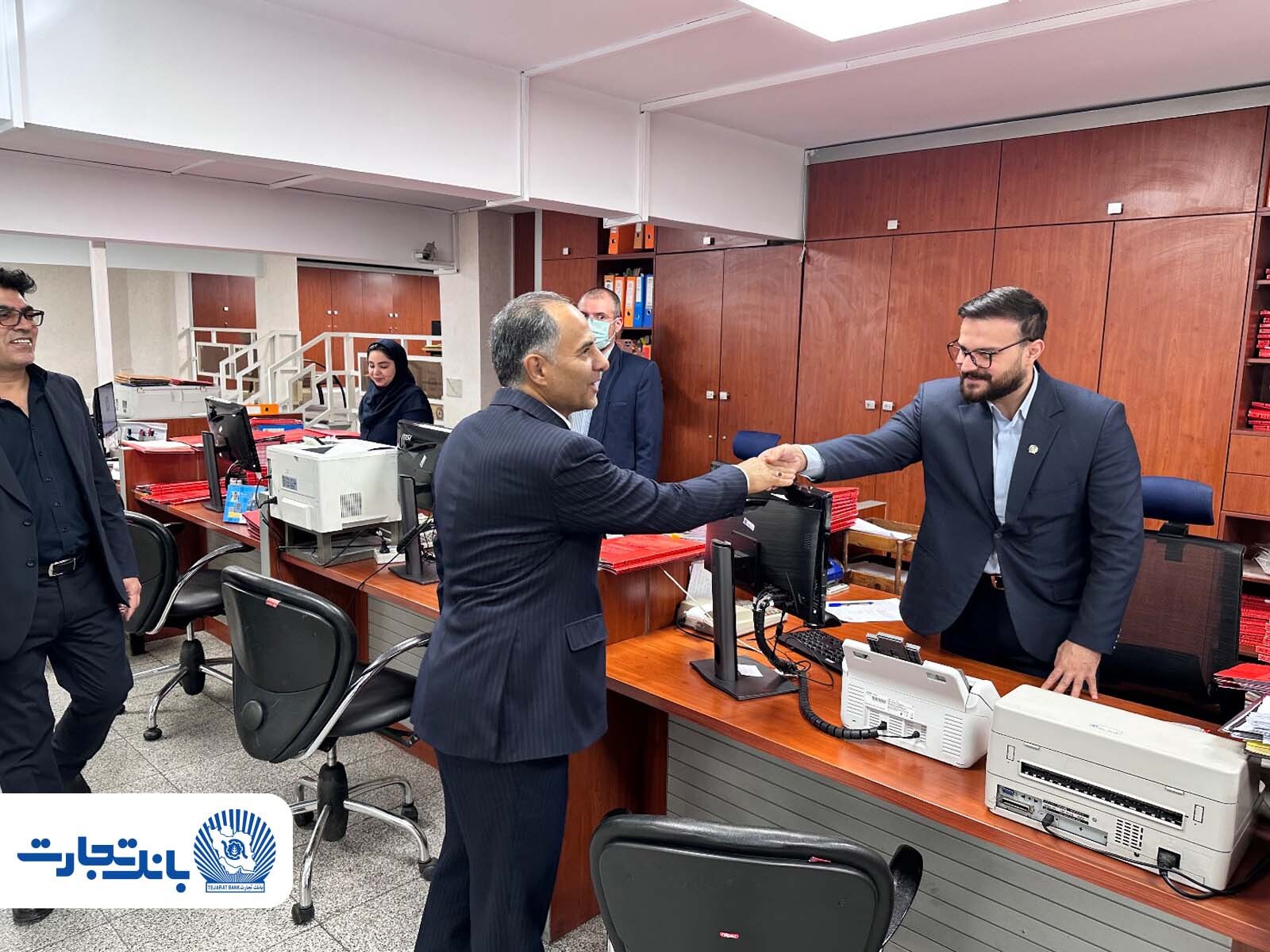 شعبه ارزی- ریالی چهار راه پارک بانک تجارت میزبان مدیرعامل