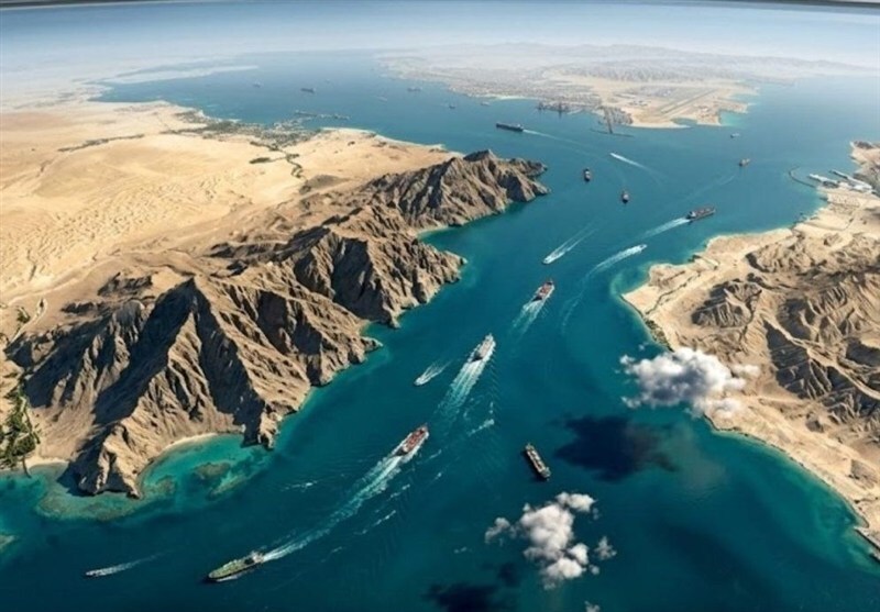 عبور کشتی از تنگه هرمز