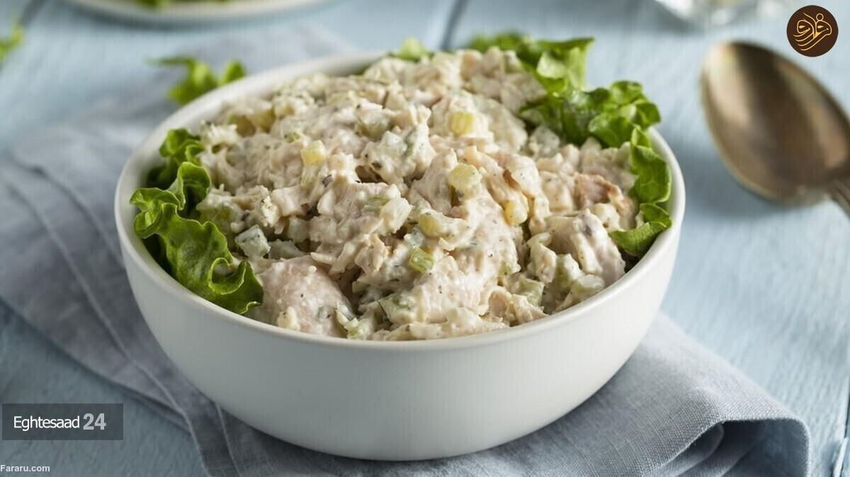طرز تهیه سالاد مرغ و کلم برگ