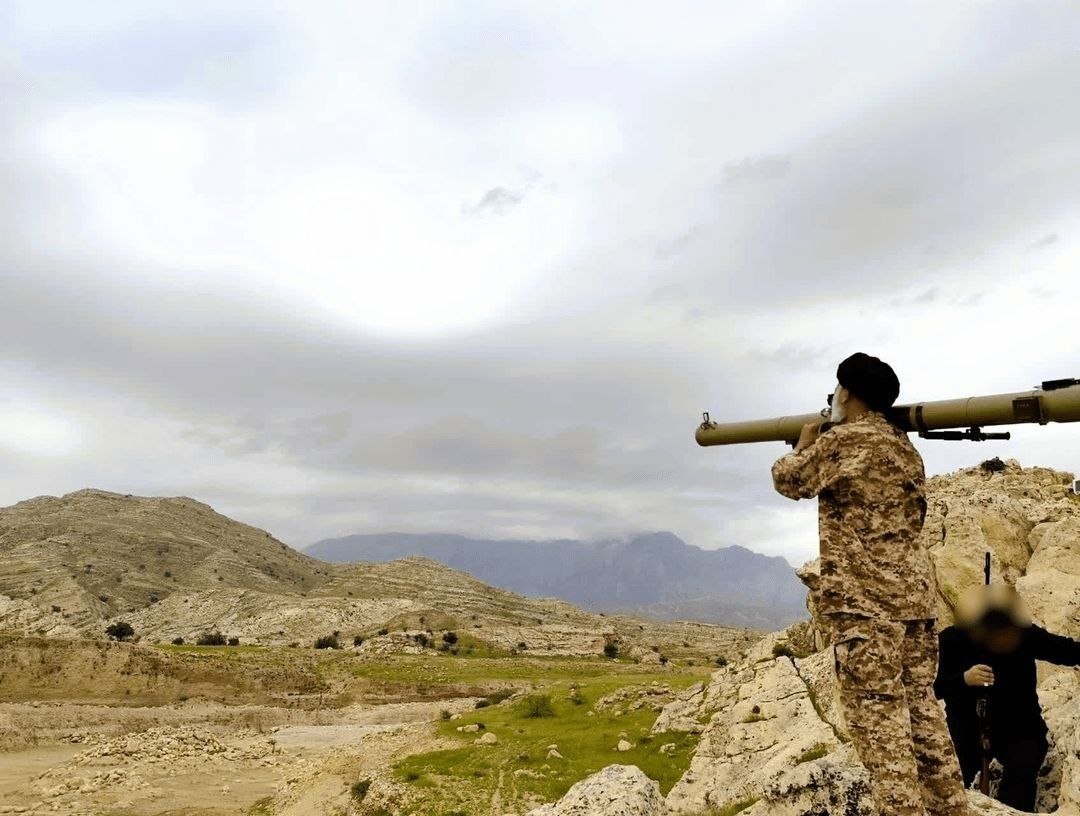 حضور عجیب امام جمعه اهواز برای شکار هواگردهای آمریکایی