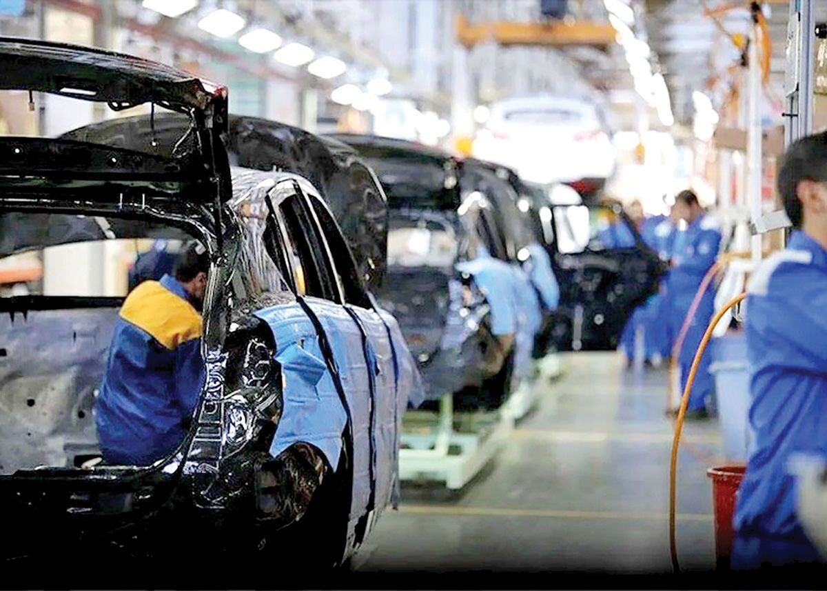 تعمیق شکاف میان سیاست گذاری در حوزه خودرو و واقعیت‌های اقتصادی