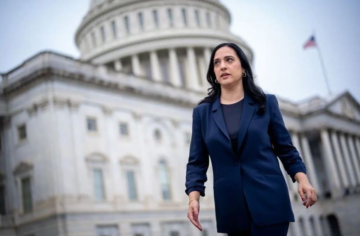 یاسمن انصاری نماینده ایرانی تبار کنگره آمریکا