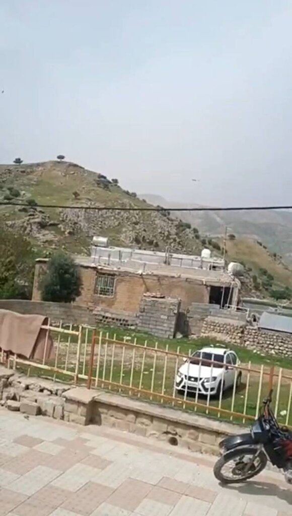 فیلم/ لحظه دیدنی از شلیک عشایر به جنگنده دشمن با برنو