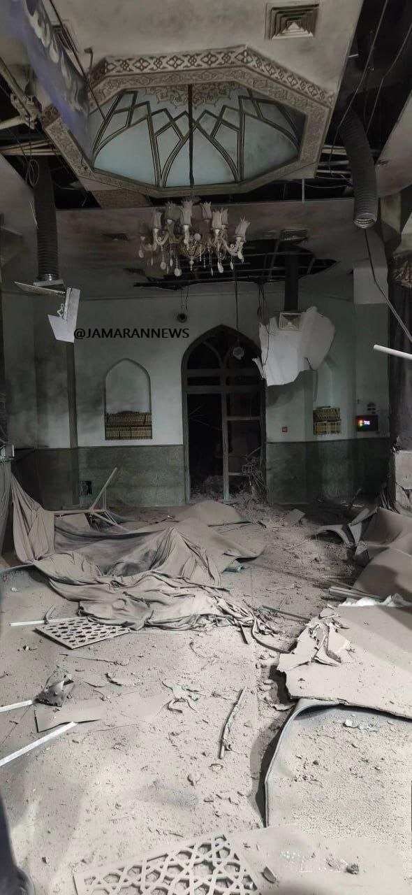 عکسی از مسجد دانشگاه صنعتی شریف که دیشب مورد حمله دشمن آمریکایی-صهیونی قرار گرفت