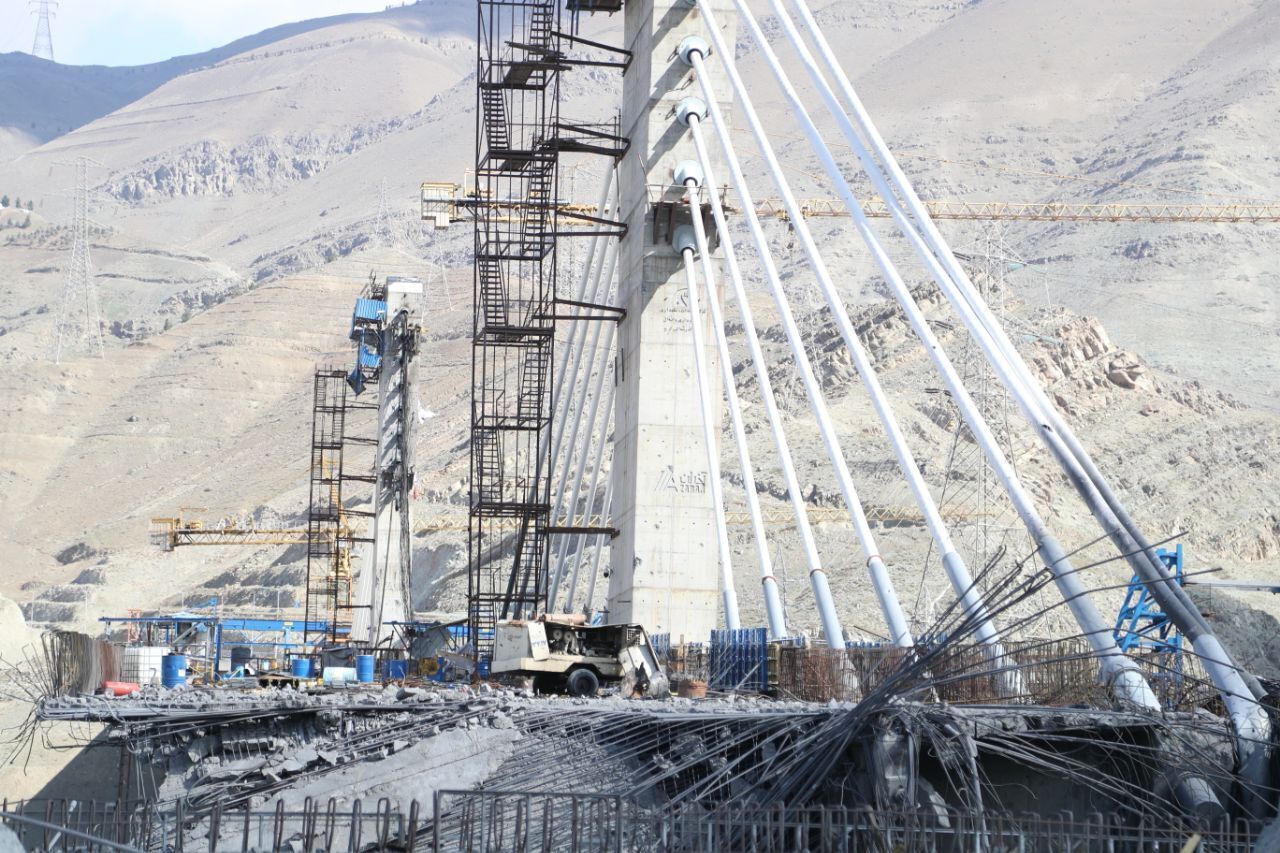 تصاویری از پل B1 کرج بعد از حمله دشمن