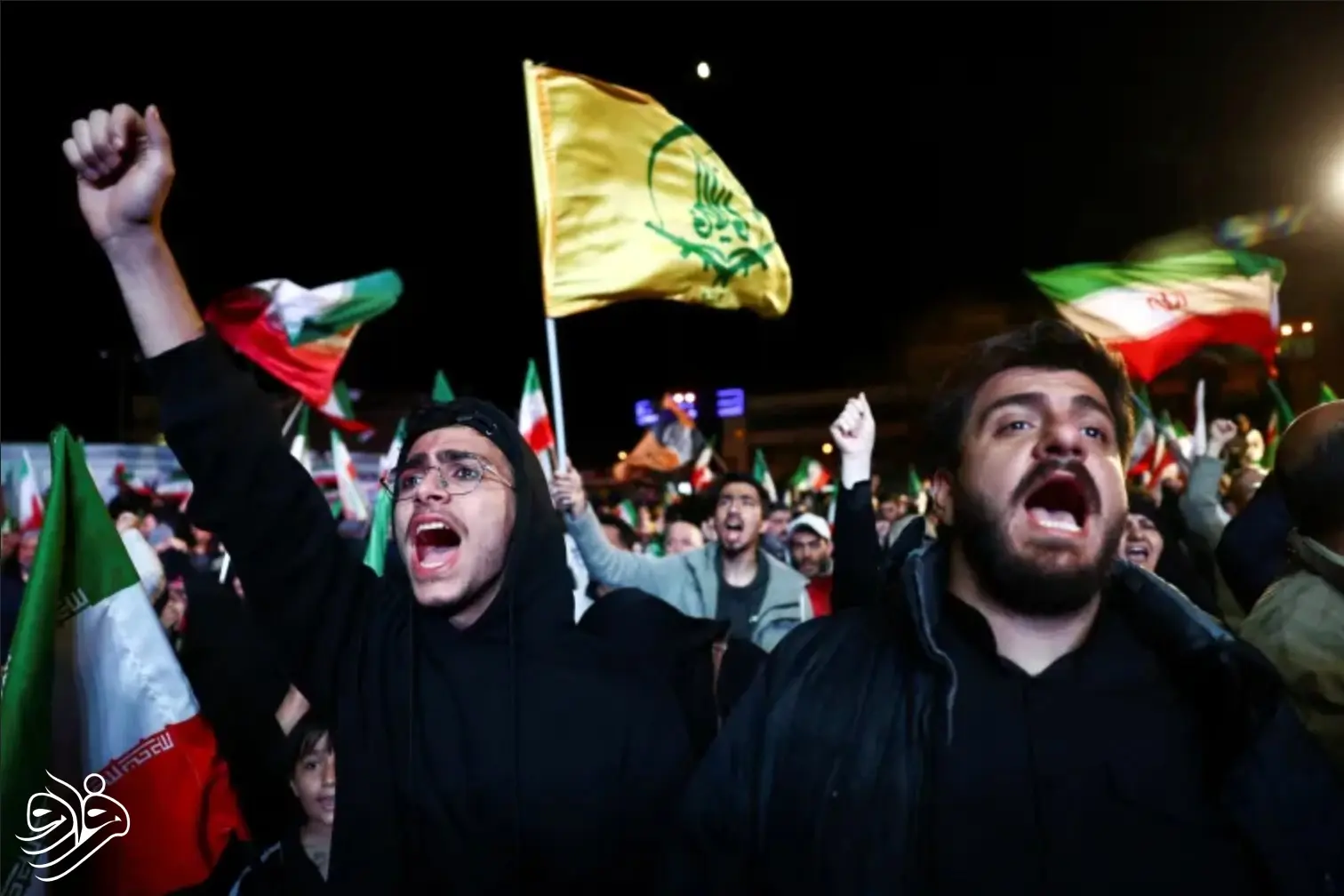 شنیدن خبر آتش‌بس موقت در حاشیه تجمع شبانه