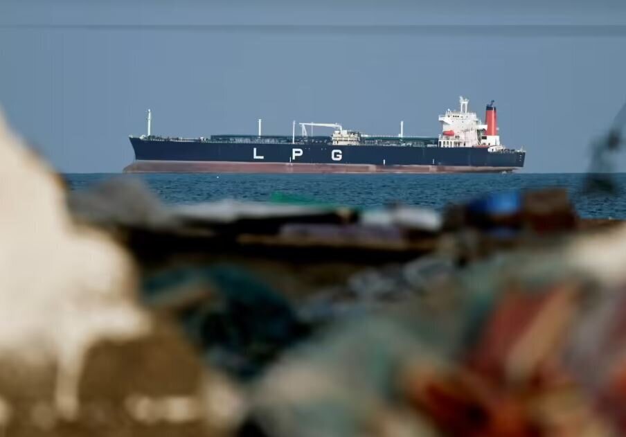 رویترز: تنگه هرمز فردا یا پس‌فردا بازگشایی می‌شود / بازگشایی تنگه هرمز مشروط به آتش‌بس است